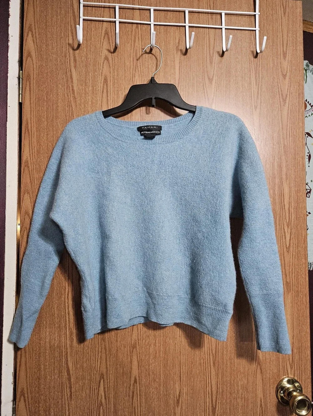 Tahari Extrafine 100% Merino Wool Pullover Round Neck Sweater Size XL! - Picture 1 of 4